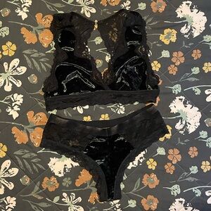 Victorias Secret Velvet Set - Black